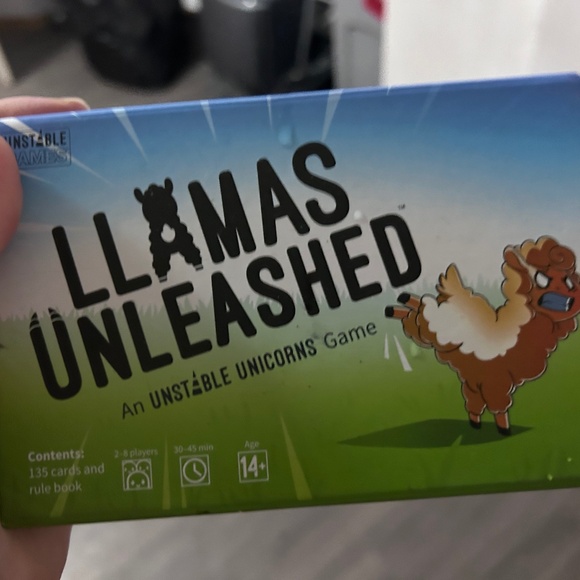 Lamas unleashed card game - Picture 1 of 2